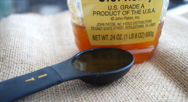 measuring-honey